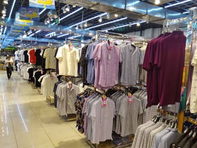 八鋼首家服裝批發城喜迎父親節，男士進店有禮，鞋帽批發優惠多
