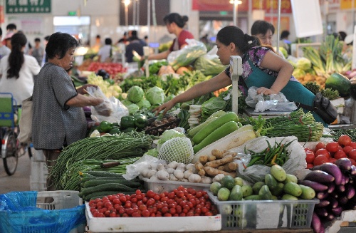 食用農(nóng)產(chǎn)品與生產(chǎn)資料價格雙回落 市場供需趨于平穩(wěn)